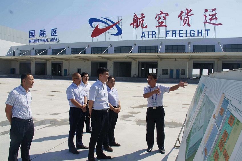 山東臨沂機場貨庫設備項目.jpg 山東臨沂機場貨庫設備項目.jpg